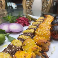 ظرفشور و سالن کار