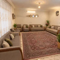۲طبقه ۳۳ گزی ۴خواب  / عرض خونه ۱۳ متر / منطقه تختی
