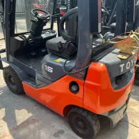 لیفتراک ۱.۵ تن تویوتا مدل ۲۰۱۷ دوگانه سوز در حد