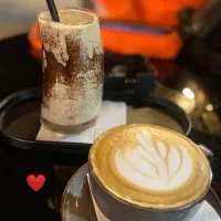 باریستا مسلط به بار گرم و سرد