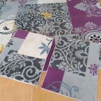 کناره و چند قالیچه وفرش ۶ و۴متری وکوچکتر