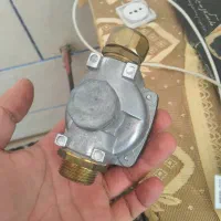 فروش یک عدد ریگراتور مطابق عکس و یک عدد فیوز 2قلو|مصالح و تجهیزات ساختمان|مرودشت, بهارستان|دیوار