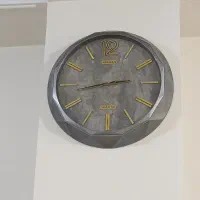 ساعت دیواری شیک