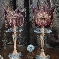 شمعدان مسی تراش خورده با لاله زرشکی خارجی|صنایع دستی و سایر لوازم تزئینی|تهران, پونک|دیوار