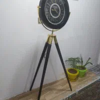 ساعت پایه دار