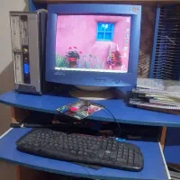 کامپیوتر سالم همراه با میز|رایانه رومیزی|شریفآباد, |دیوار