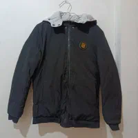 کاپشن|لباس|آبیک, |دیوار