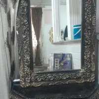 آینه با همراه میز