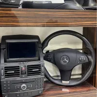 مانیتور بزرگ بنز c200 ۲۰۰۹