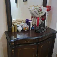 آینه کنسول و ساعت