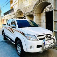 تویوتا هایلوکس