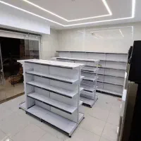 قفسه استند. ترازو. نو و کارکرده نصب. وسط لاینی