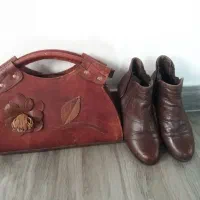 کیف و کفش چرم بسیار کم کار کرد وزیبا