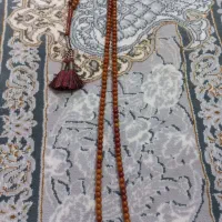 تسبیح|کلکسیون اشیاء عتیقه|سرپل ذهاب, |دیوار