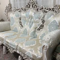 مبل تاج دار