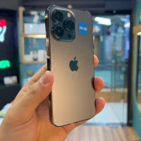 اپل آیفون 13pro رنگ مشکی 256G تک سیم باتری 100%