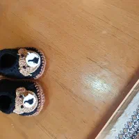 پاپوش دستباف سه رنگ قرمز مشکی وتوسی
