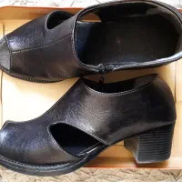 فروش تعدادی کفش، صندل و کیف نو|کیف، کفش، کمربند|صدرا-فارس, فاز ۱|دیوار