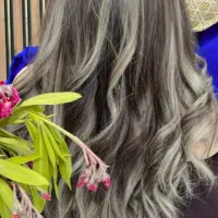 آموزش تخصصی رنگ و کراتین به شرط دستیاری