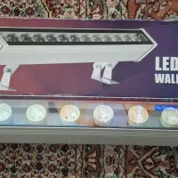 دوعدد روشنایی LED والواشر