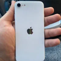 آیفون SE 2020