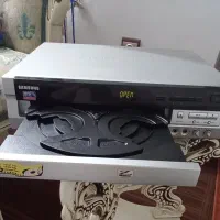 سی دی سه دیسک و محافظ صفحه تلویزیون ۵۰