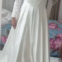 لباس عروس و عقد جدید پوشیده