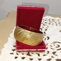 تک پوش. انگشتر دستبند. بدلیجات