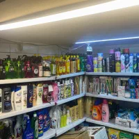 نیروی  کار در سوپر مارکت.با جای خواب و غذا