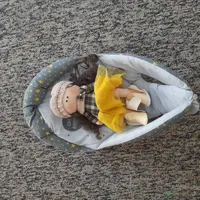 آغوشی نوزاد ،نی نی لاین لای،،وچند عدد پتوی نوزادی