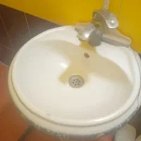 لوله کشی و کاشی کاری