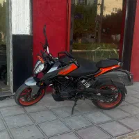 Ktm duke 200 کی تی ام