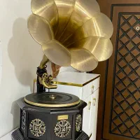 گرام نو و میز