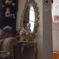 آینه و شمعدان برنزی