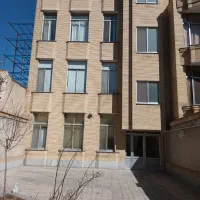 ویلایی 3 طبقه دربست دانشجو