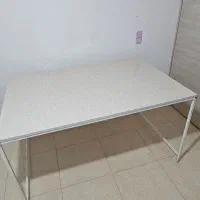 میز تحریر بزرگ و محکم