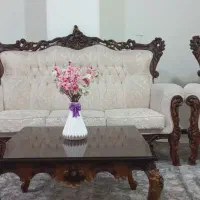 مبل ۹نفره به فروش میرسدبا میز وعسلی.