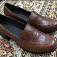 کفش لوفر زنانه قهوه‌ای(عسلی)