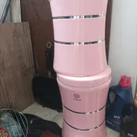 سطل زباله وبرنج
