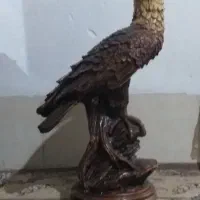 مجسمه عقاب