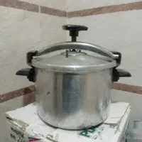 زود پز قدیمی و سالم