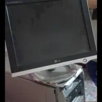 کیبورد و مانیتور