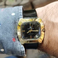 یوهانس کوکی|ساعت|تبریز, |دیوار