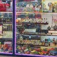 فروشنده خانم