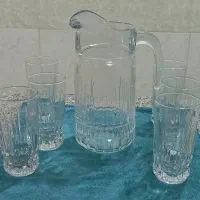 تعدادی ظروف آشپزخانه