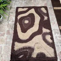 فرش قهوه ای کاملا تمیز