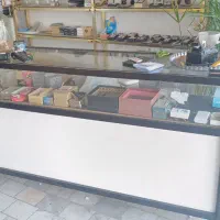 ویترین دو متری
