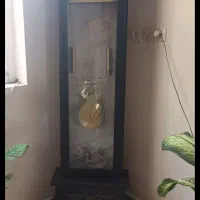 ساعت ایستاده چوبی