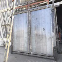 درب حیاط ماشین نو بیرون باز شو