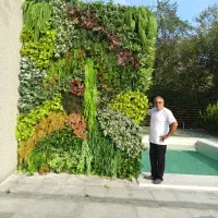 چمن مصنوعی و فنس